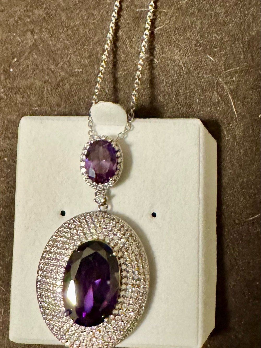 Silver Chain & Amethyst-colored Oval Pendant Necklace - Purple